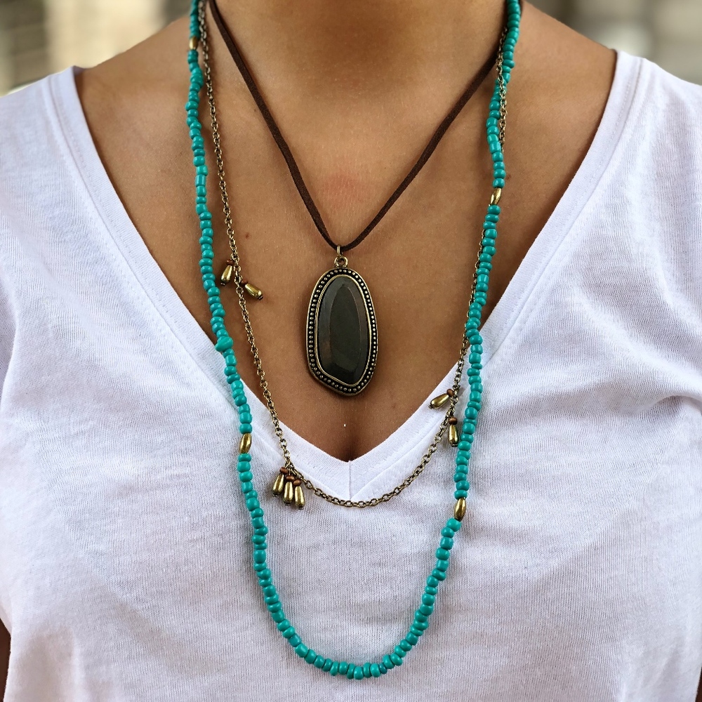 Three strand lightweight necklace